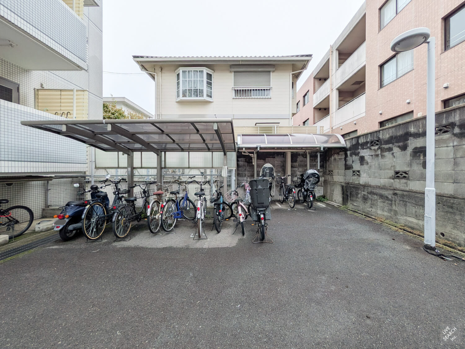 コォピュアスルミネのその他共用部分|自転車置場