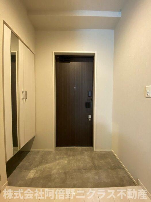 PARTIRの玄関|内装は別部屋の参考写真です
