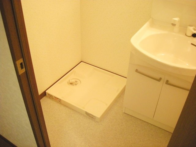 アンプルール　クラージュ西青木のその他|※別号室の参考写真です。