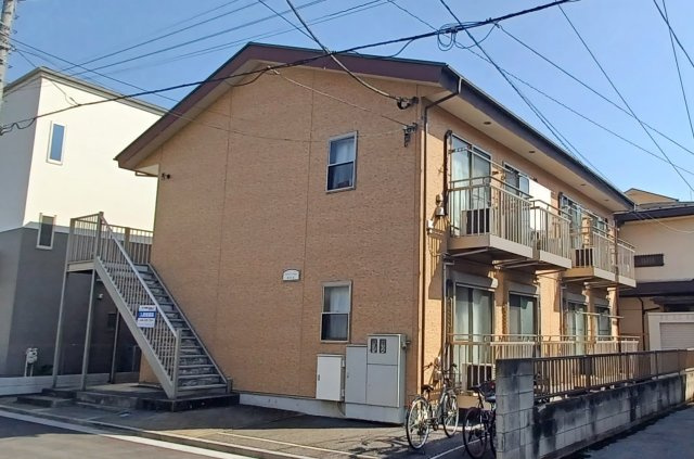 アンプルール　クラージュ西青木の外観
