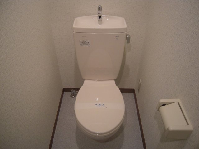 アンプルール　クラージュ西青木のトイレ|※別号室の参考写真です。