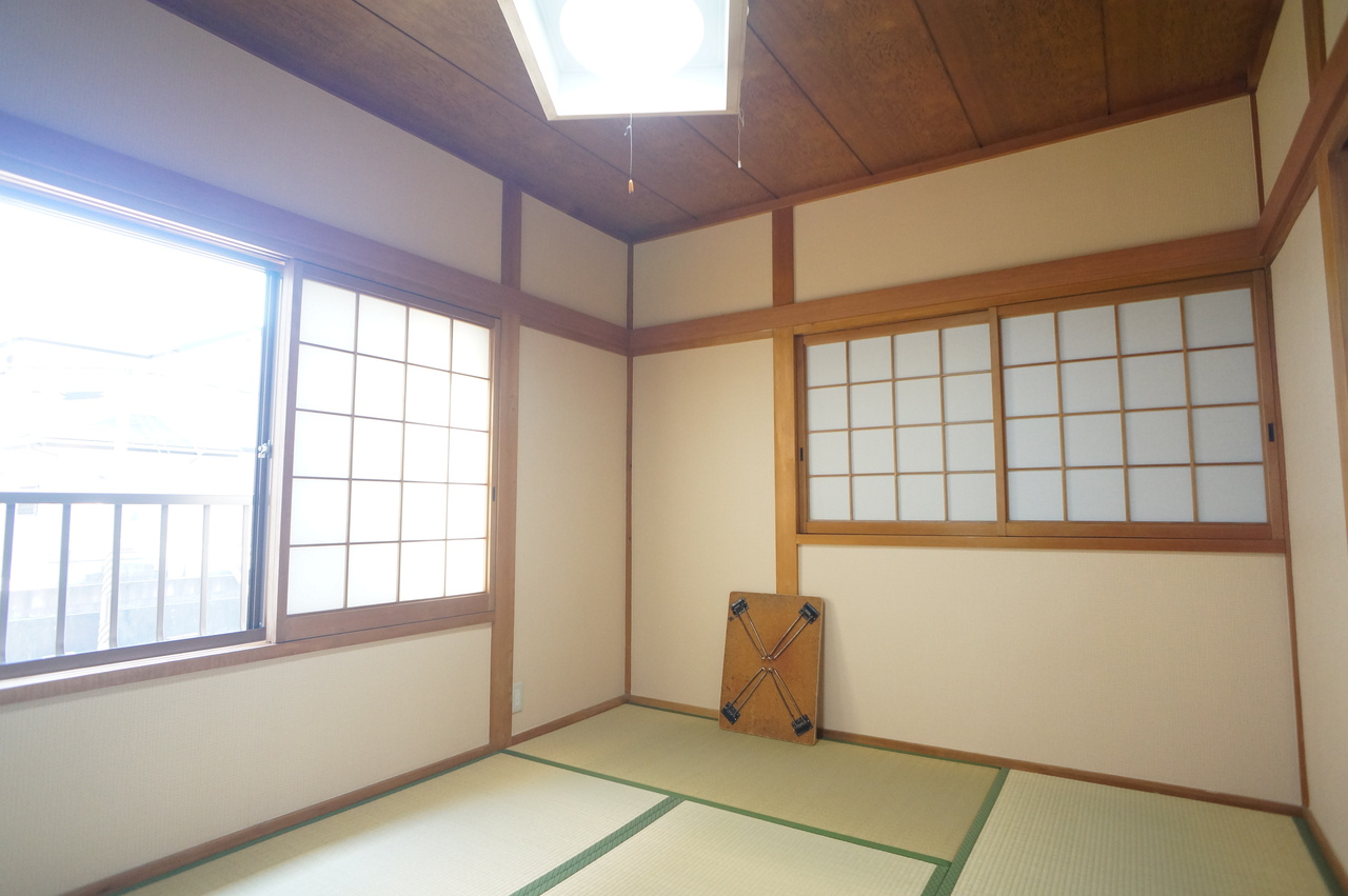 あやめ池南３丁目戸建の和室