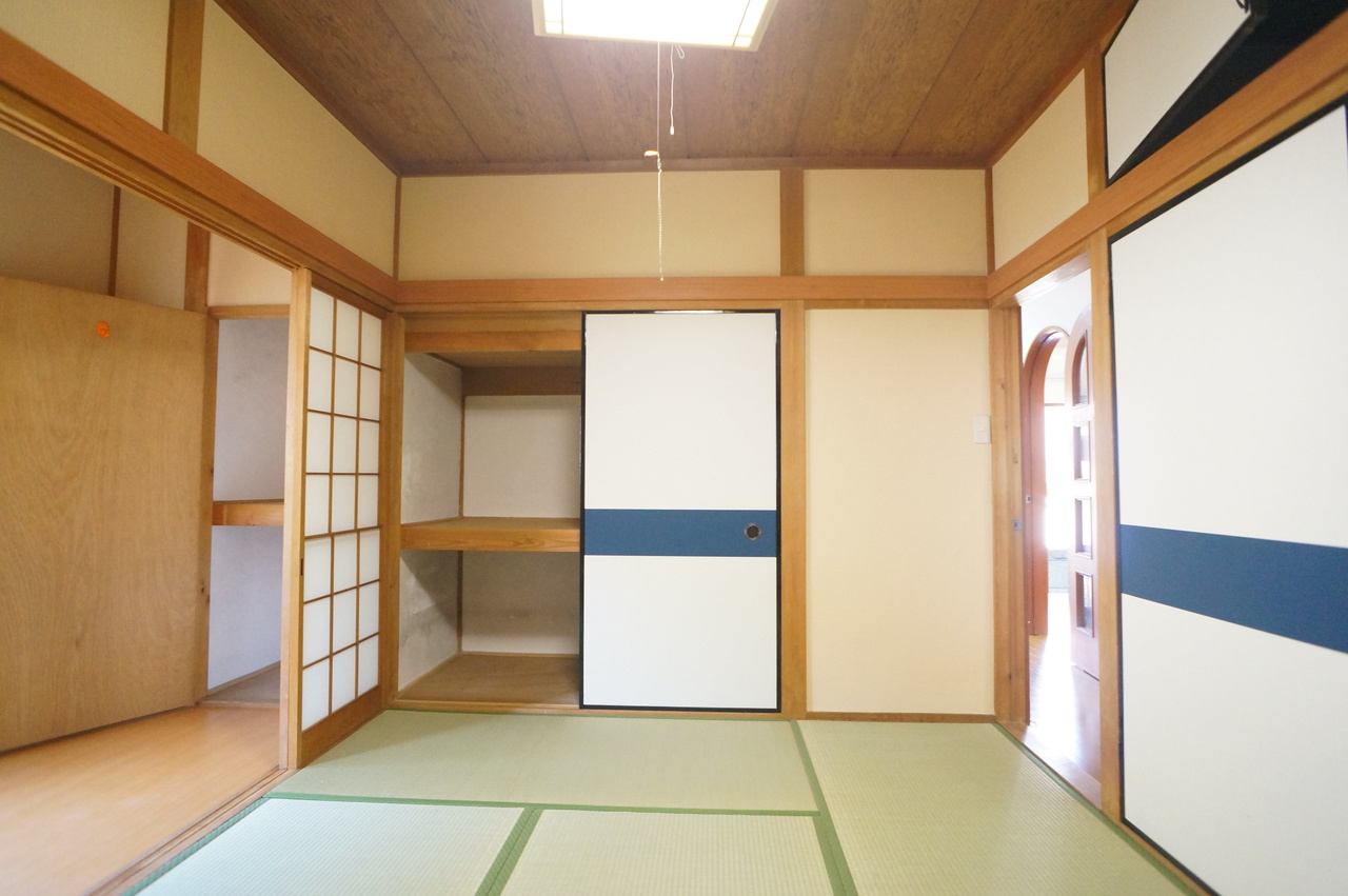 あやめ池南３丁目戸建の和室