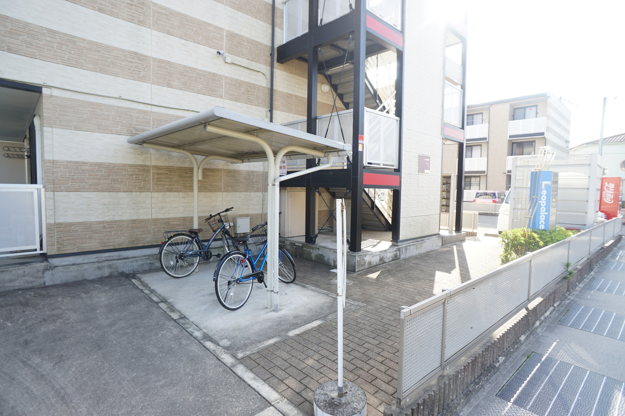 レオパレスＬａ　Ｖｉｓｔａ(ラビスタ)の駐車場