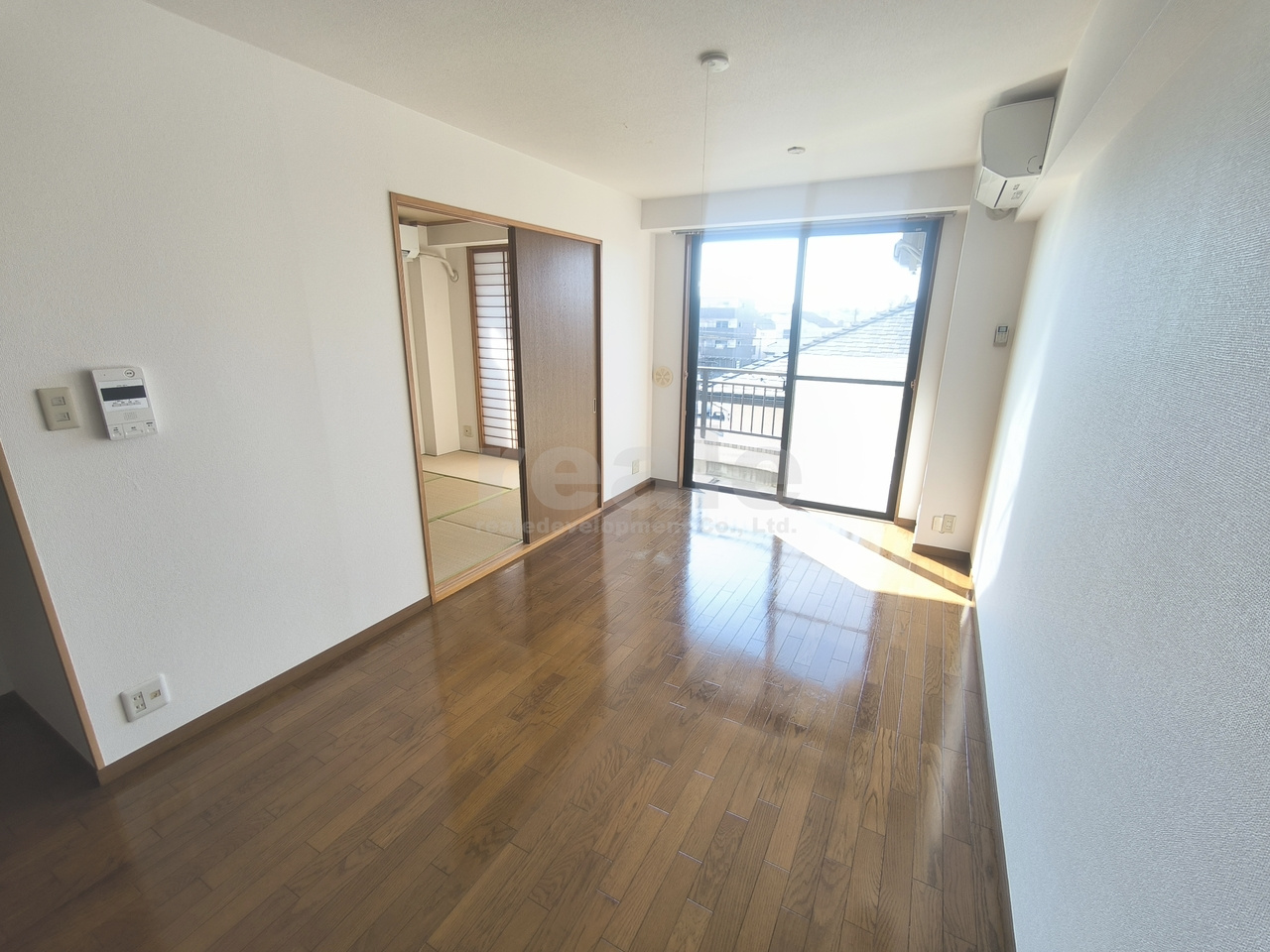 三鷹市新川３丁目の賃貸マンションの居間・リビング