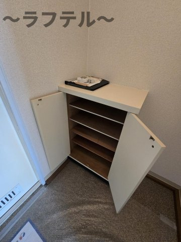 ドエルミハラの玄関|別部屋イメージ写真