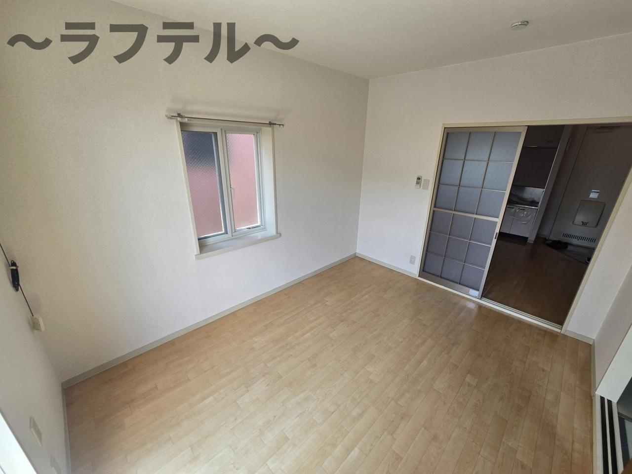 ドエルミハラの居間・リビング|別部屋イメージ写真