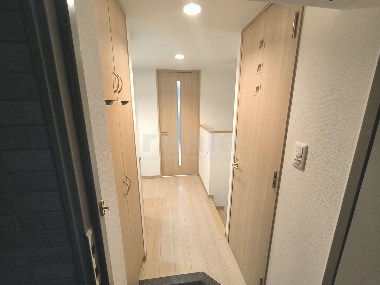 杉並区上荻２丁目の賃貸マンションの玄関