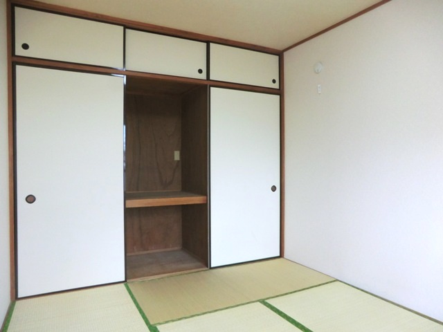 リバーサイドパークの収納|★和室収納・押入れタイプあり★