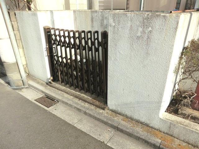 リバーサイドパークのその他|★敷地内に入居者様専用のゴミ置場を設置しています。★