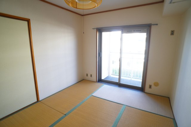 奈良三条町住宅2号棟の和室