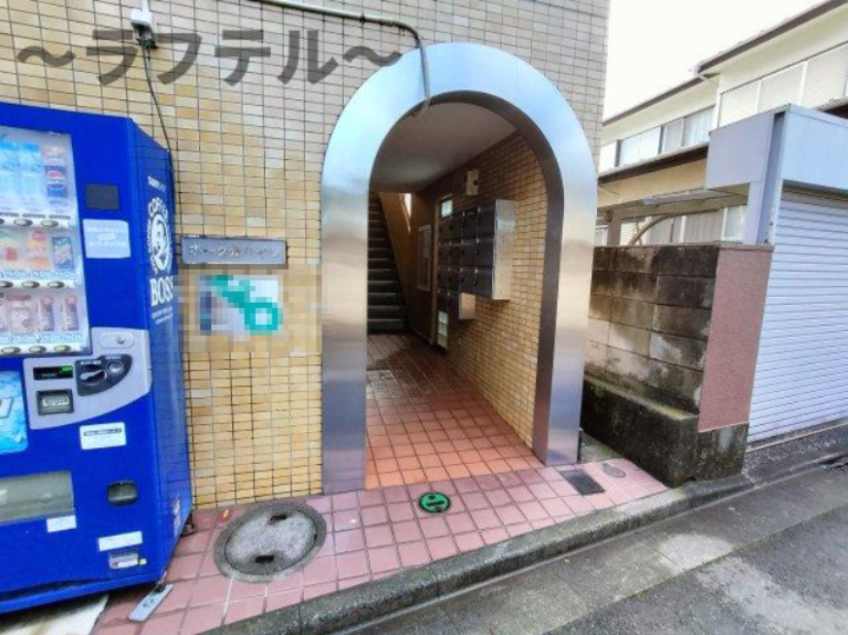 ホーク光ハイツのエントランス