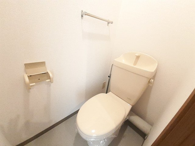 エレガントヒルズ１号館のトイレ|落ち着いたトイレです