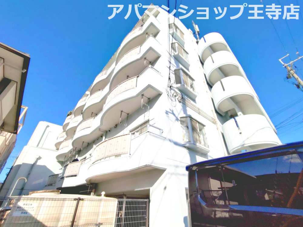 星和台プラザの外観