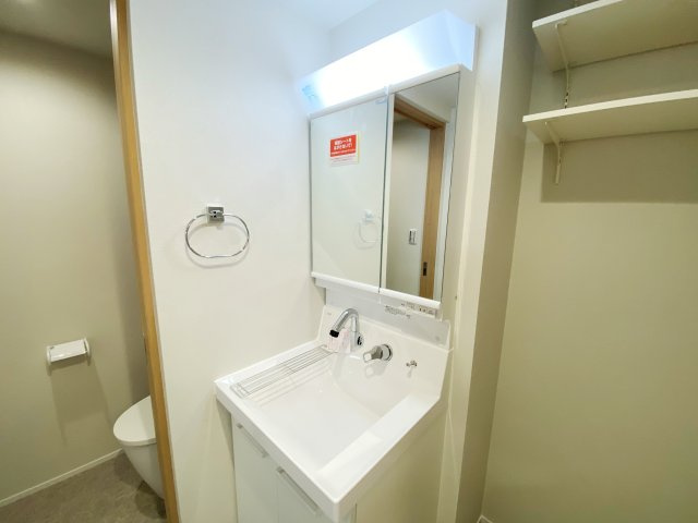 ペンタゴンの洗面所|別号室の参考写真です。
