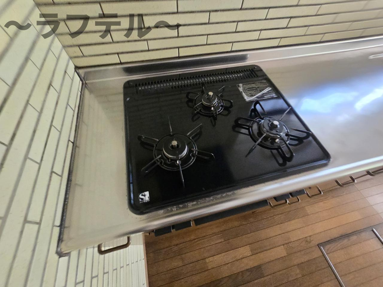 菊⼊邸のキッチン