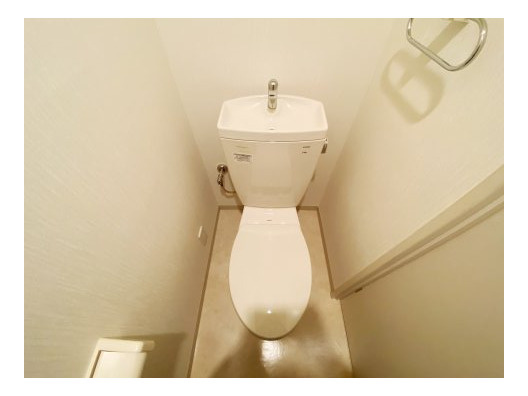 エスポワールワイエムのトイレ|別号室の参考写真です。