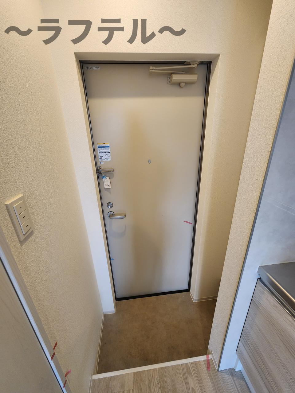 ジーメゾン小手指元町の玄関|同メーカー施工　別部屋イメージ写真