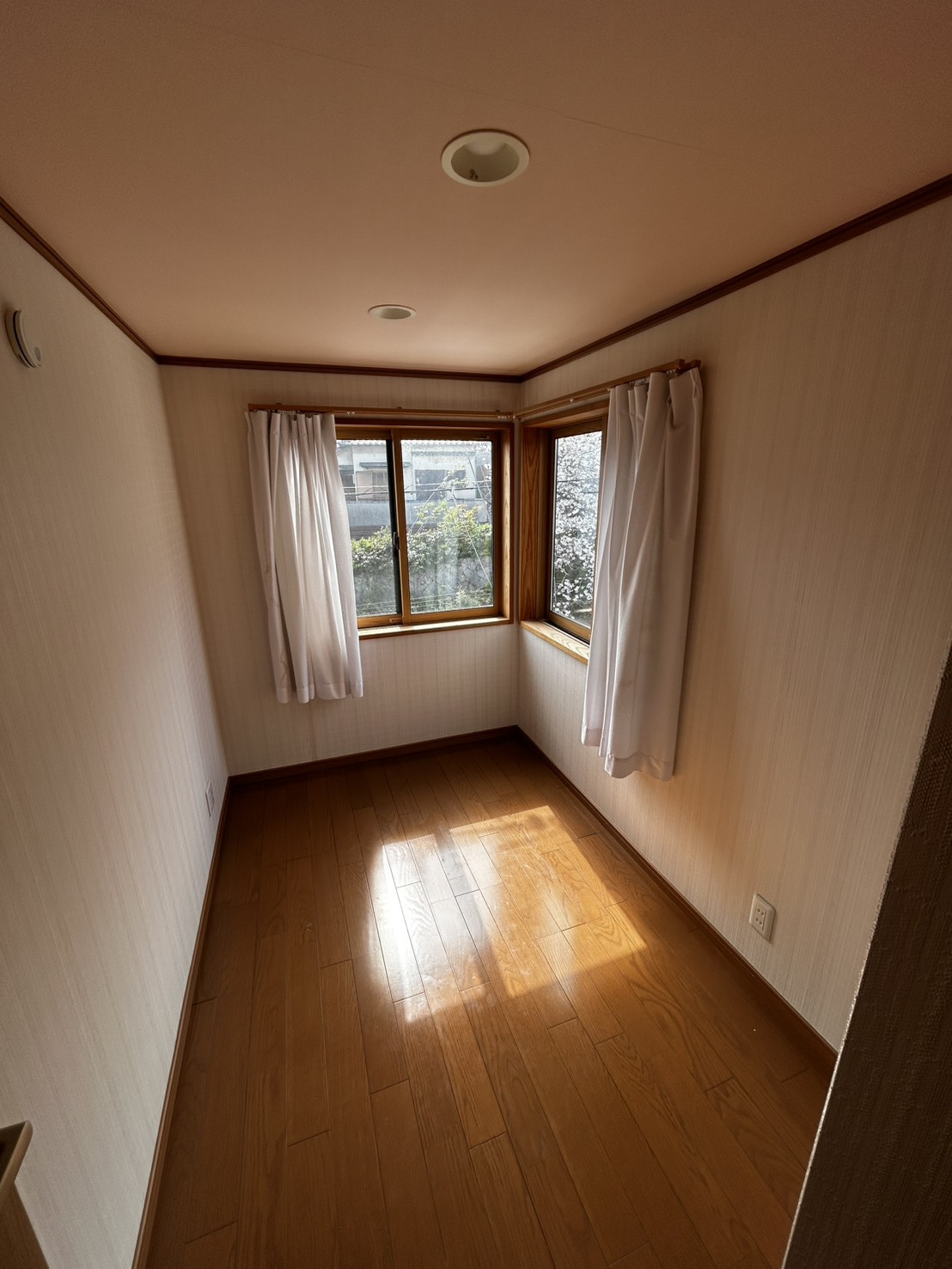 篠原本町戸建の居間・リビング