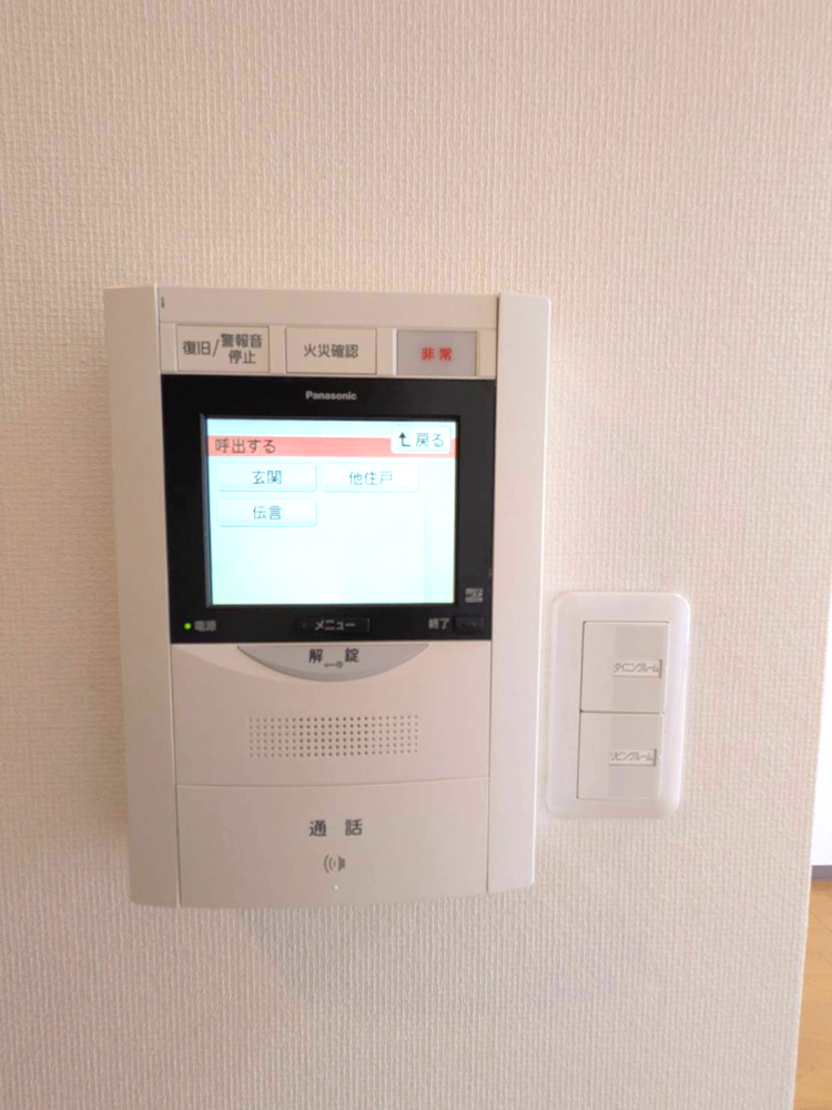 西宮市南昭和町のマンションの設備|ドアホンです