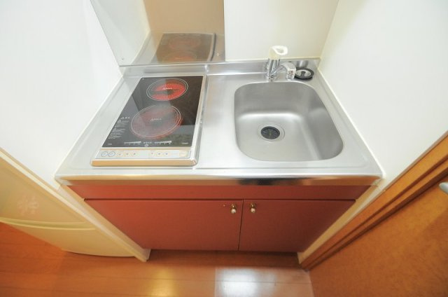 レオパレスインフォレスタⅡのキッチン|お部屋によって設備が異なる場合がございます