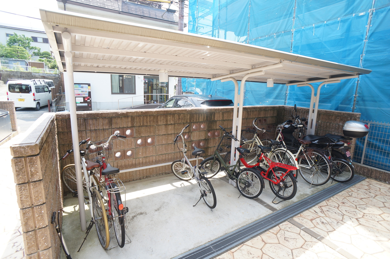 ＡＬＨＯＵＳＥ南城戸のエントランス