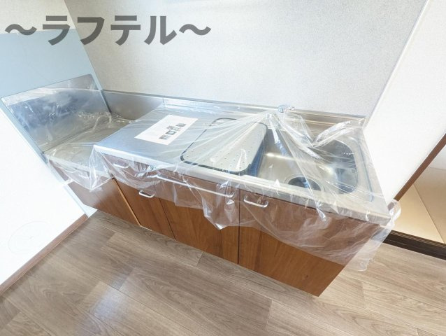 ウェストジュネスのキッチン|別部屋イメージ写真