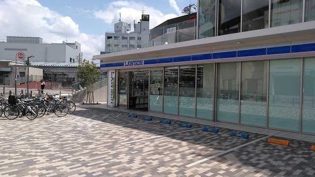 エストラット狭山の周辺|ローソン 狭山市駅西口店まで110m