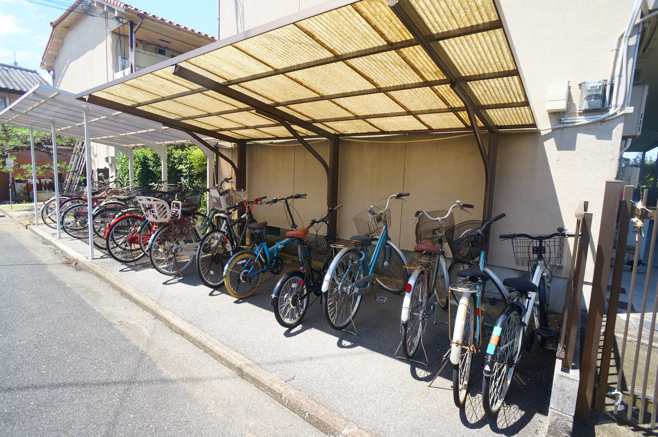 ハイツ一条Ⅱの駐車場