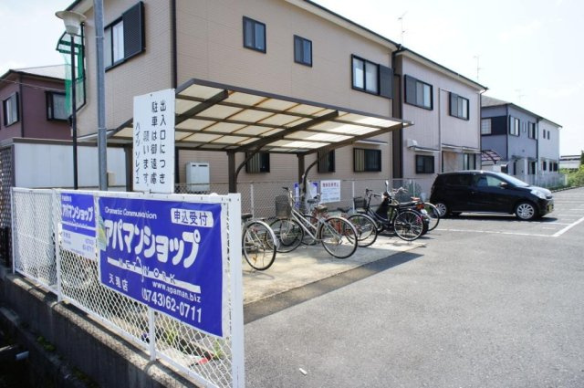 ハイツソレイユのエントランス