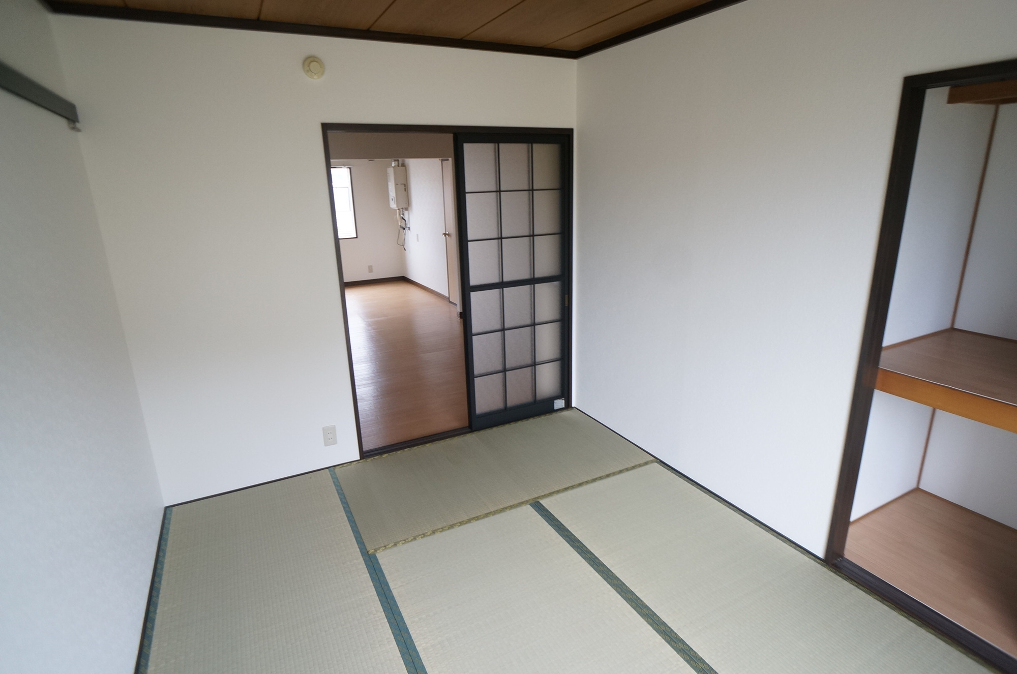 タウニィエスティーの和室