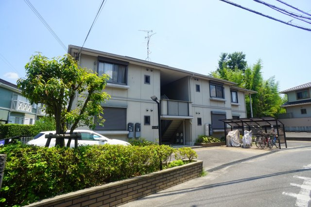 セゾン西の京の外観