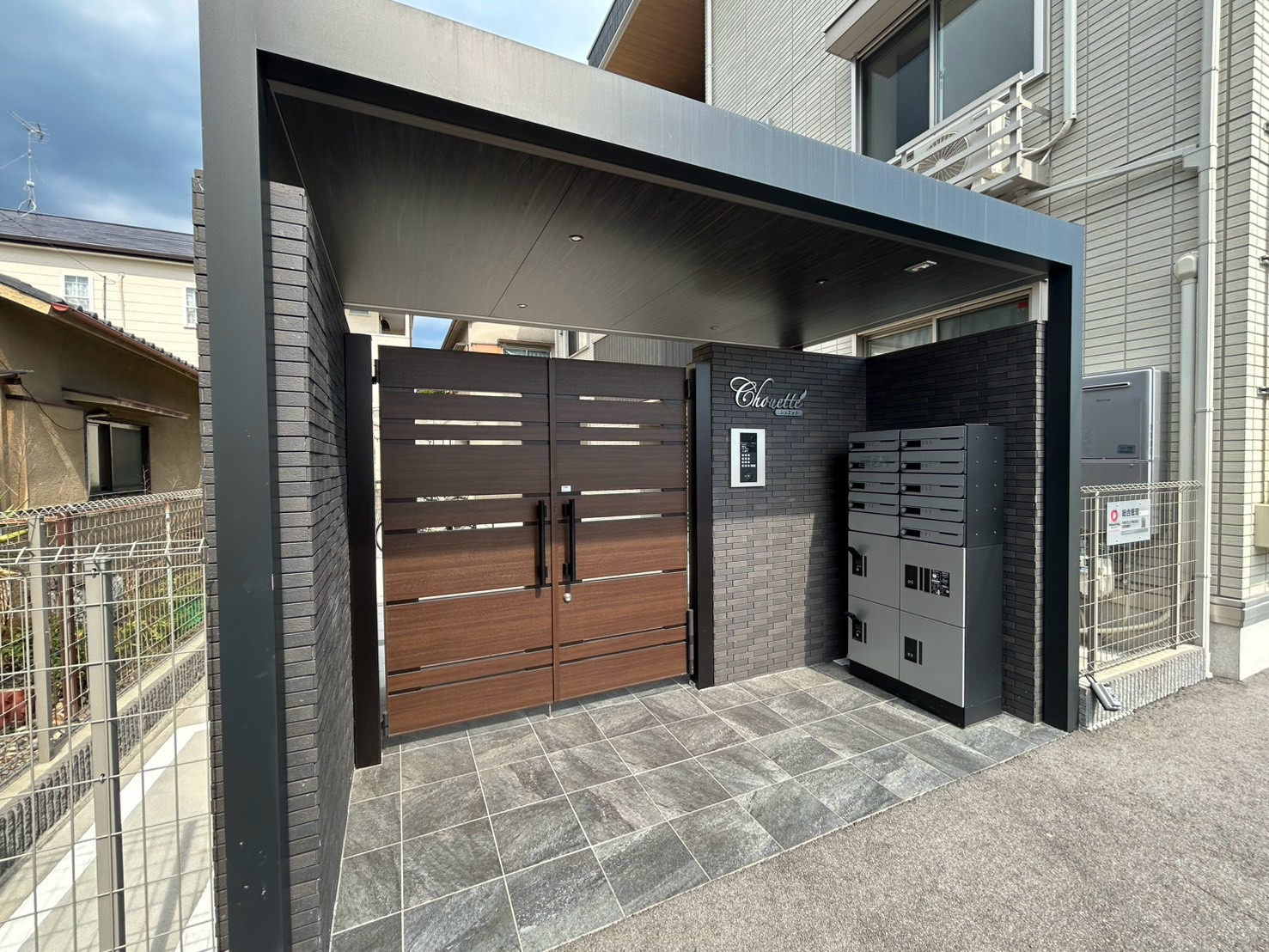 シュエットのエントランス