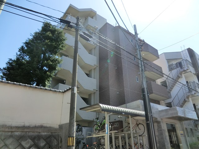 バージュアル浦和イーストの外観