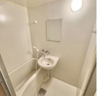 クレッセントHIROの洗面所|※別号室参考写真です。