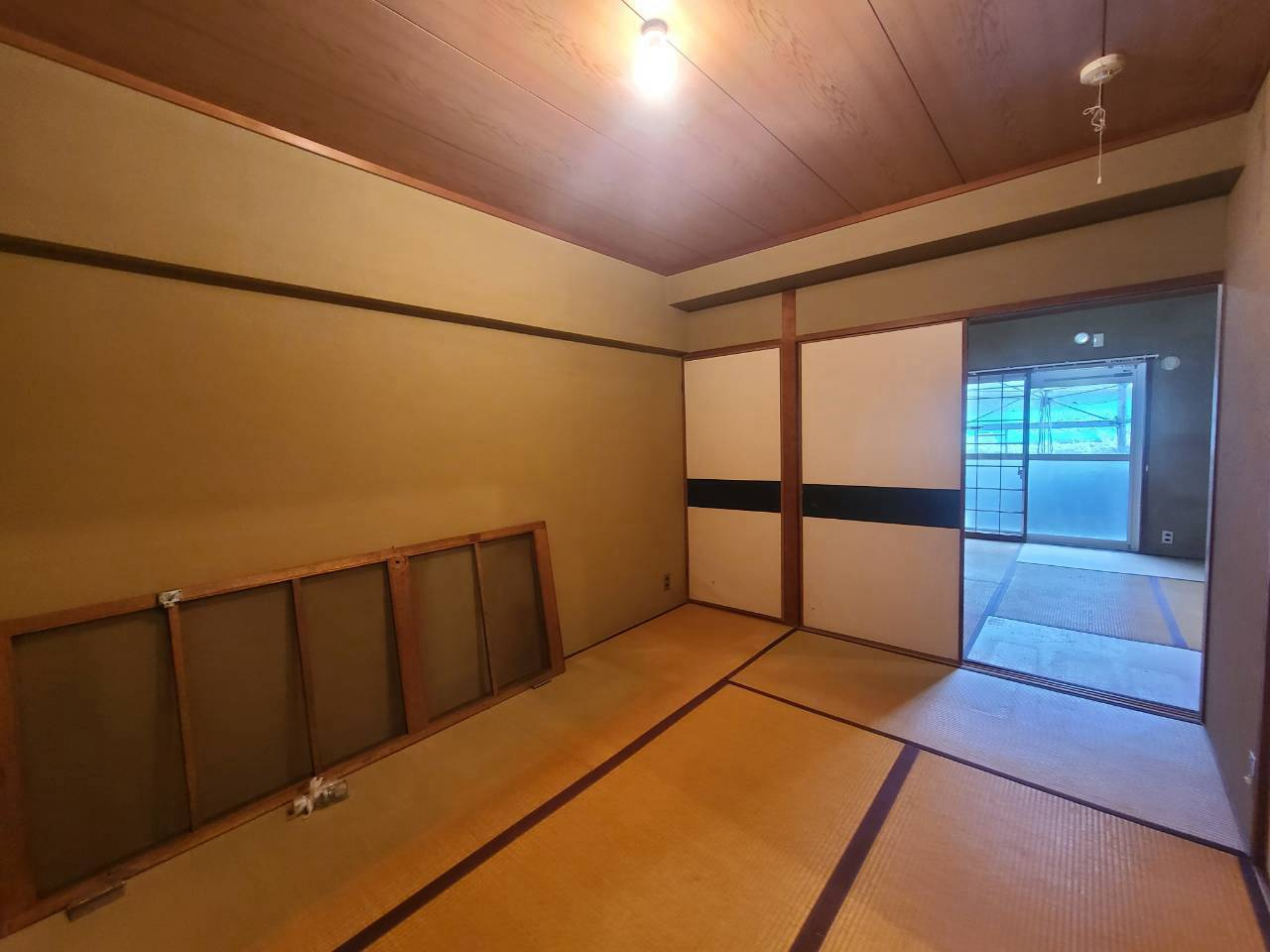 コーポ秋篠の和室