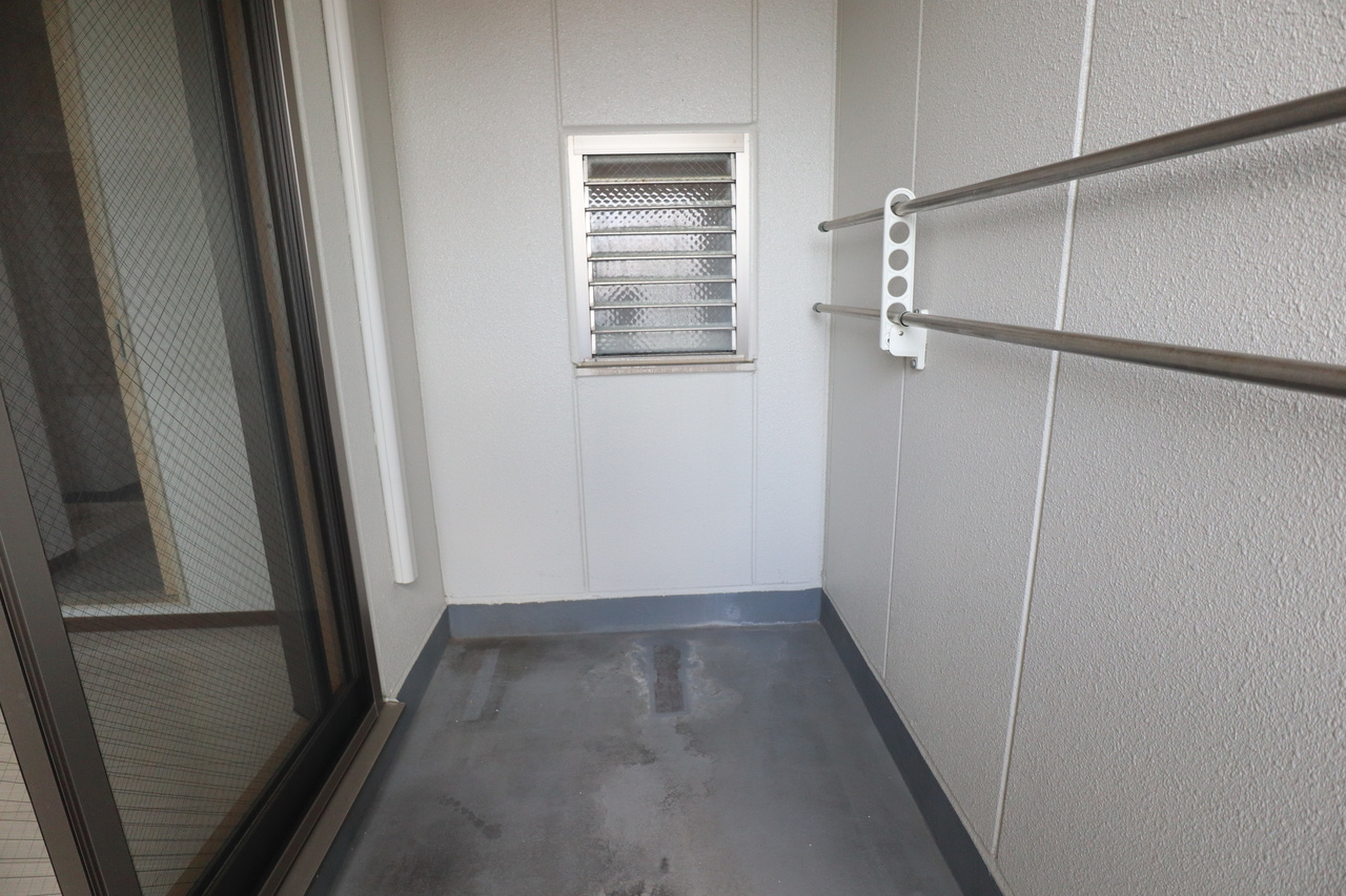 天理市田井庄町の賃貸マンションのバルコニー