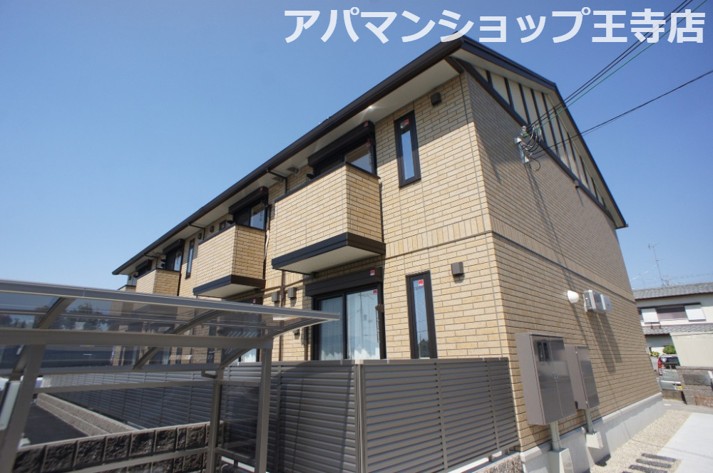 ヴィルヌーブＥ棟の外観
