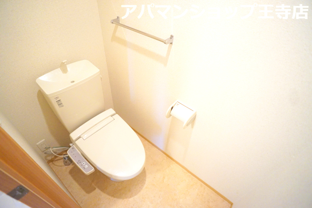 ヴィルヌーブＥ棟のトイレ