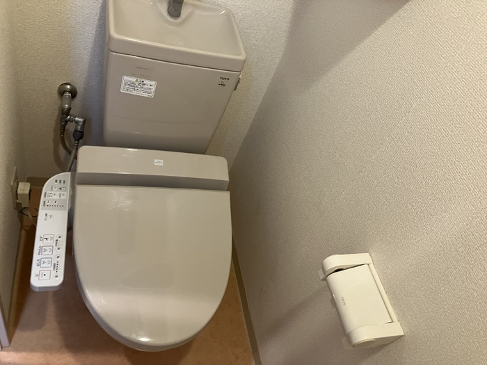 ハイムフローラ本町のトイレ|別号室参考写真です。