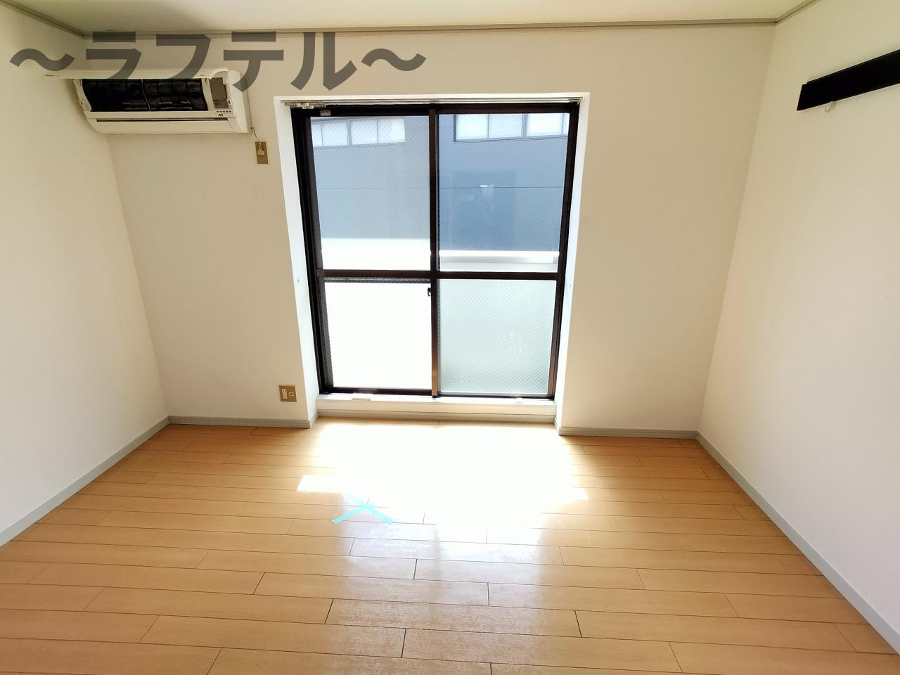 所沢市けやき台２丁目のアパートの洋室