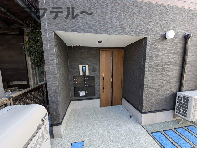 所沢市旭町のアパートのエントランス