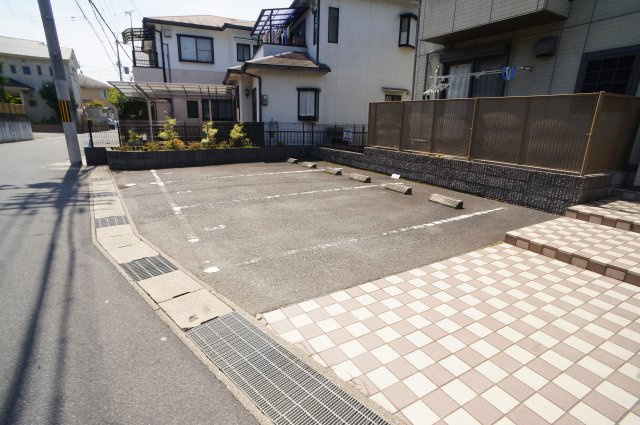 ライフガーデン　Ⅰの駐車場