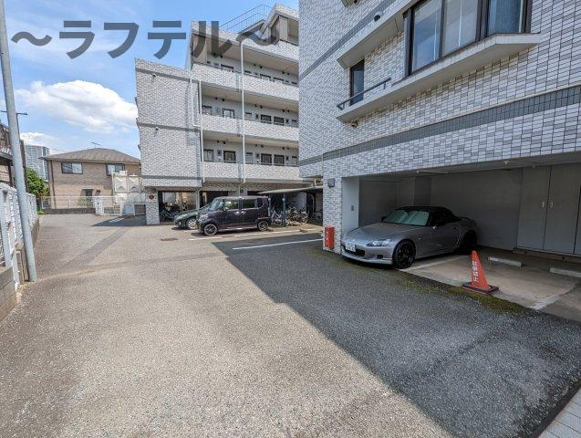 ワコーレ所沢の駐車場|別部屋イメージ写真