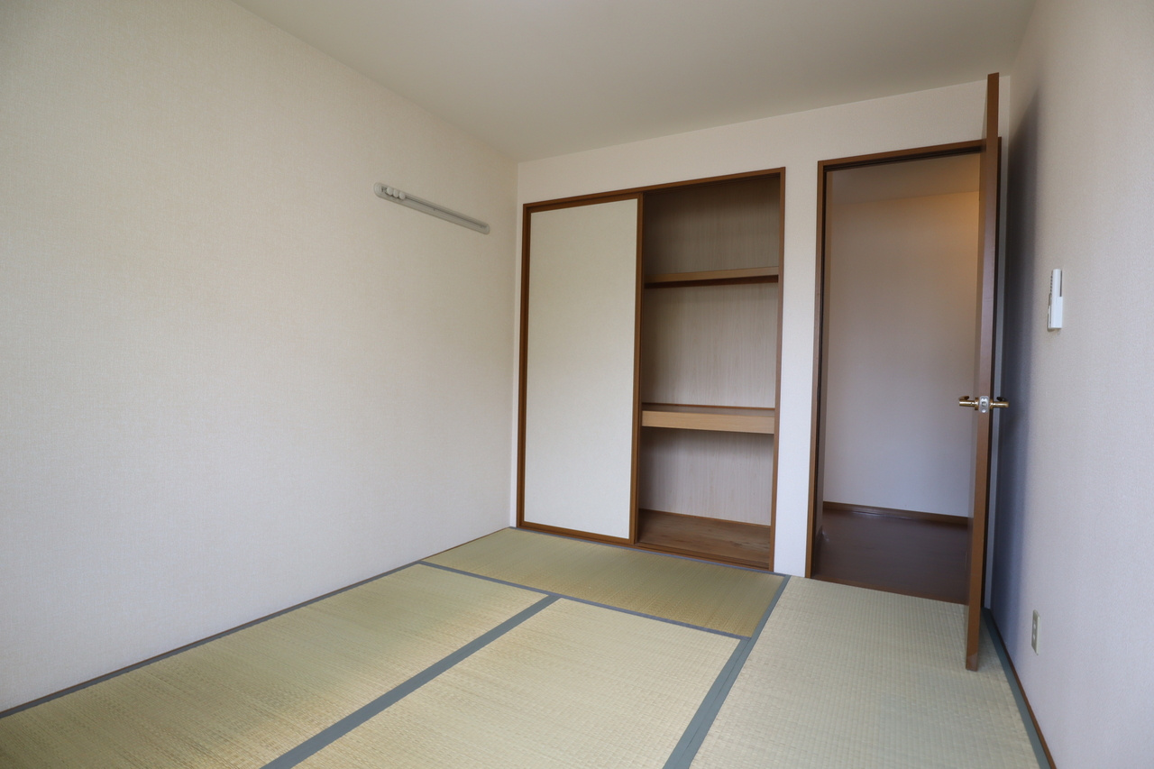 ラフィーネ結崎Ｂ棟の和室