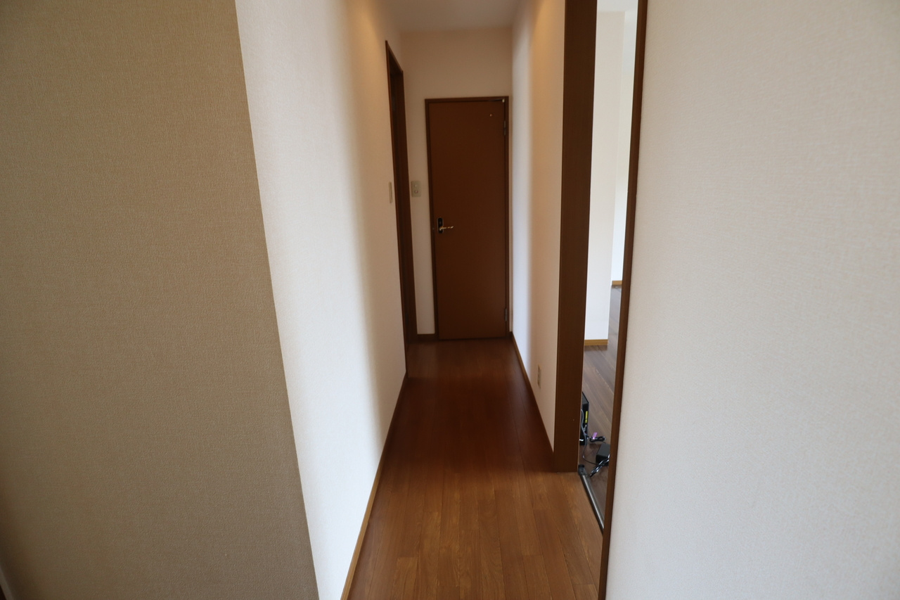 ラフィーネ結崎Ｂ棟の玄関