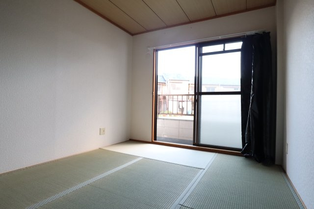中村ハイツの和室