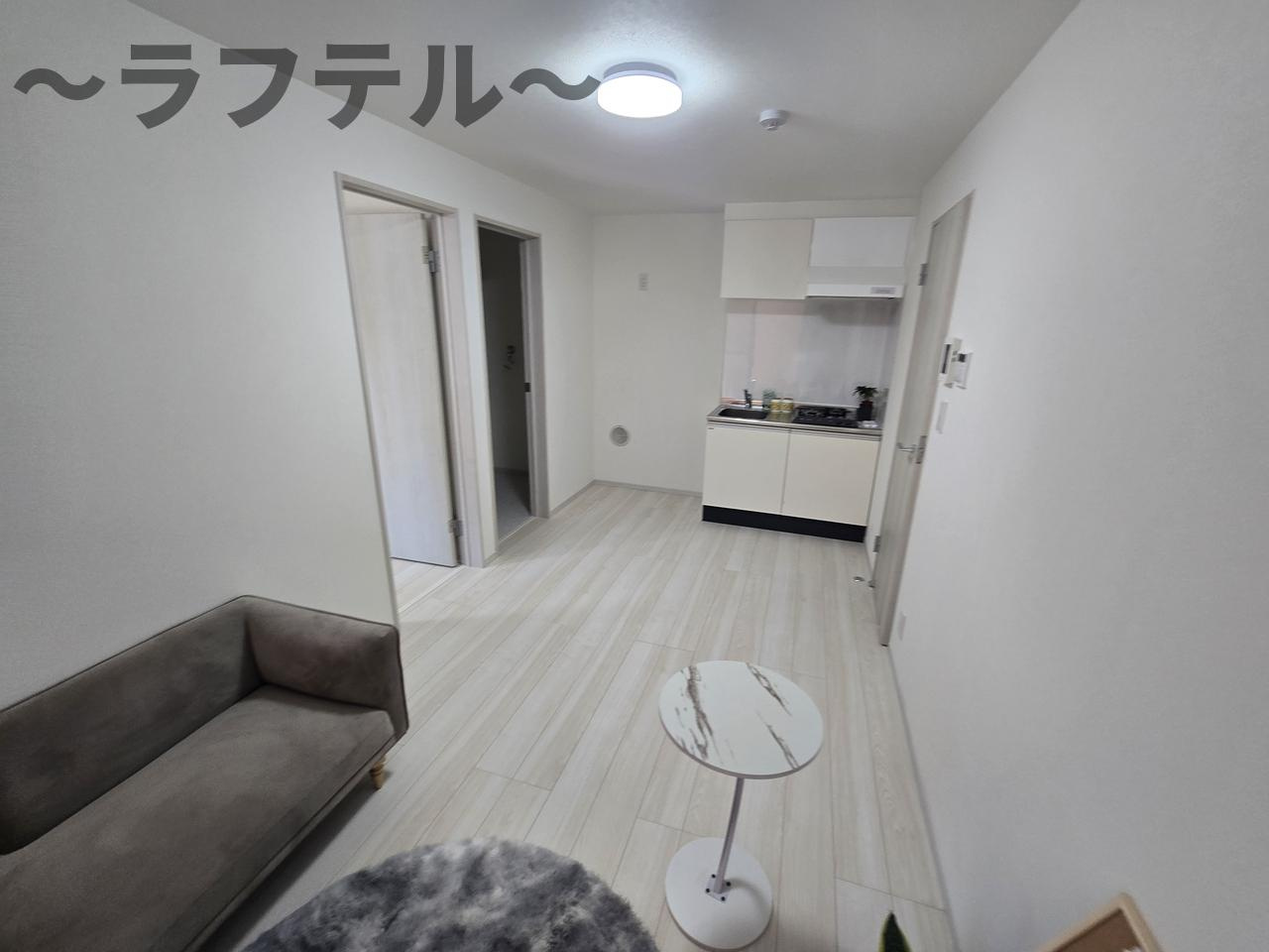 街角と休日のフェリーチェのその他