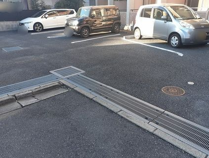 あすなろハウスⅡの駐車場