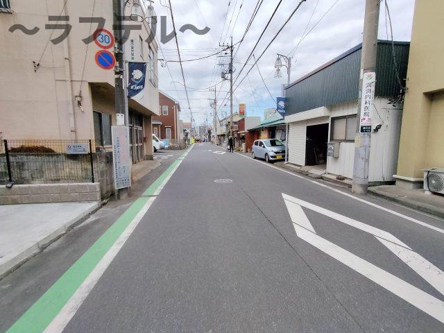 ウィングランデの周辺